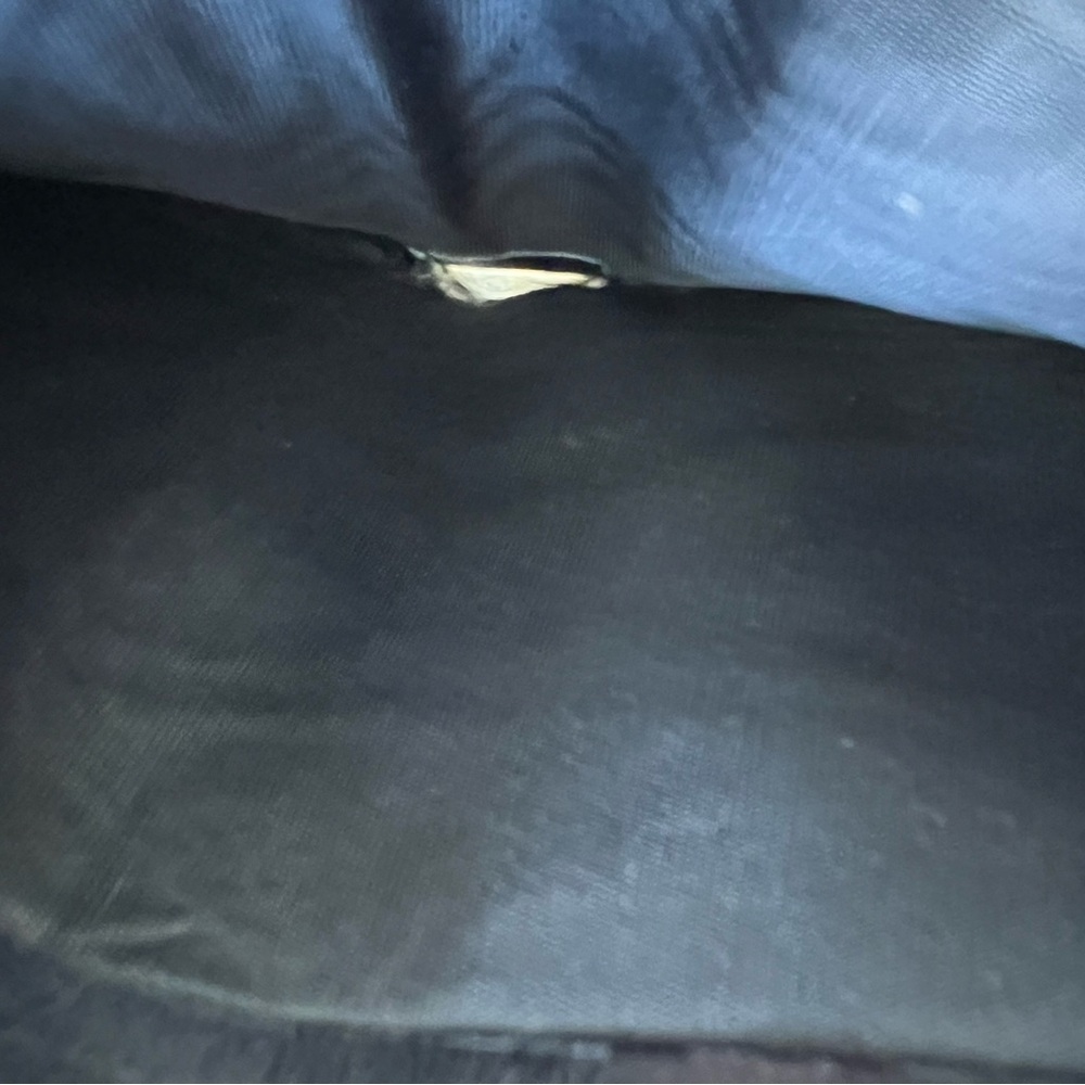 Gucci Black Leather Wallet with Silver Hardware - Picture 5 of 10